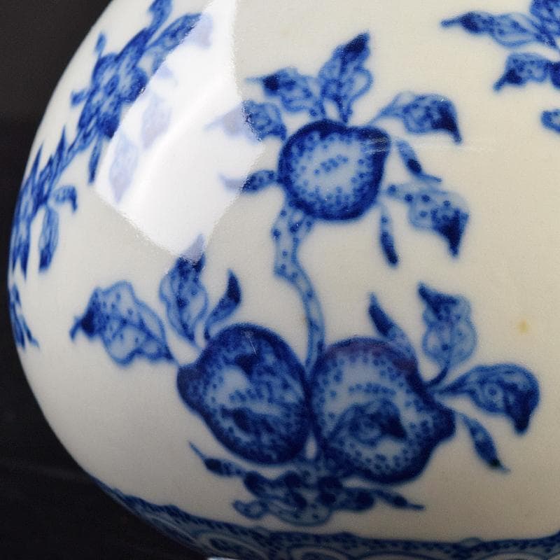 中国　大清乾隆年製　青花花卉文蒜頭瓶　M　7890E