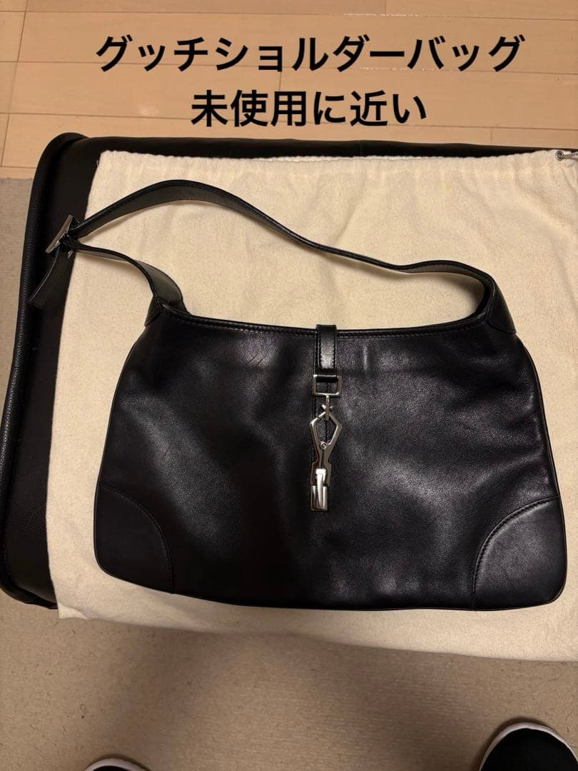 【未使用に近い】GUCCI グッチブラックレザー ショルダーバッグ