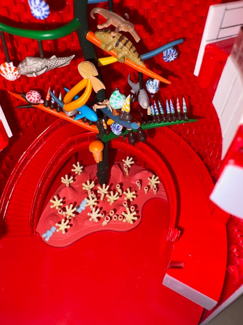 【極上塗装済み完成品】ARTPLA 太陽の塔 プラモデル プロ仕上げ 岡本太郎