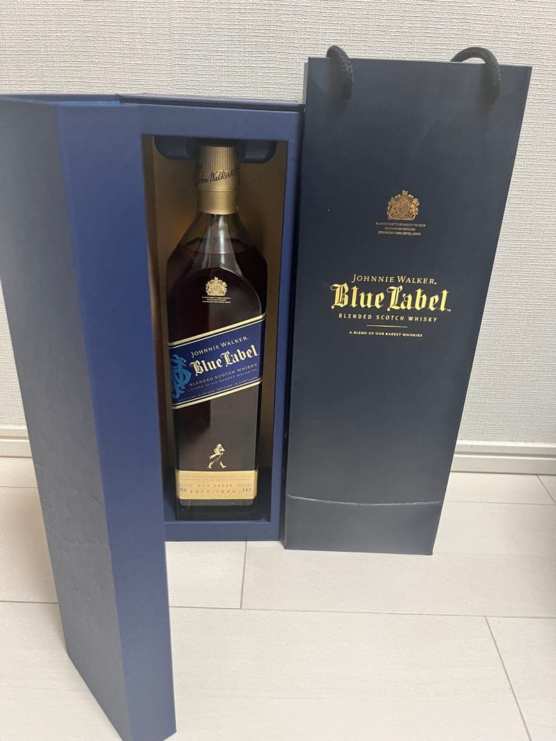 【新品未開栓・箱付き】ジョニーウォーカー ブルーラベル 750ml 高級スコッチ