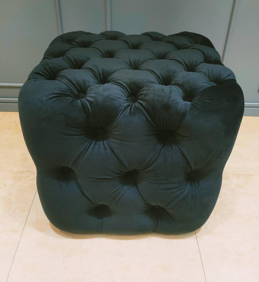 かわいい　スツール　モケット　　アンティーク風　ゴスロリ　ボタン締め