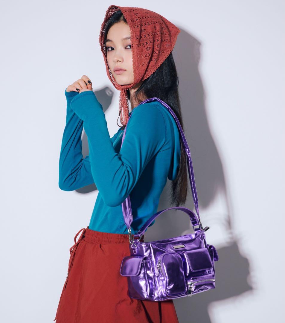 ANNA SUI NYC マルチポケットチビバッグ パープル