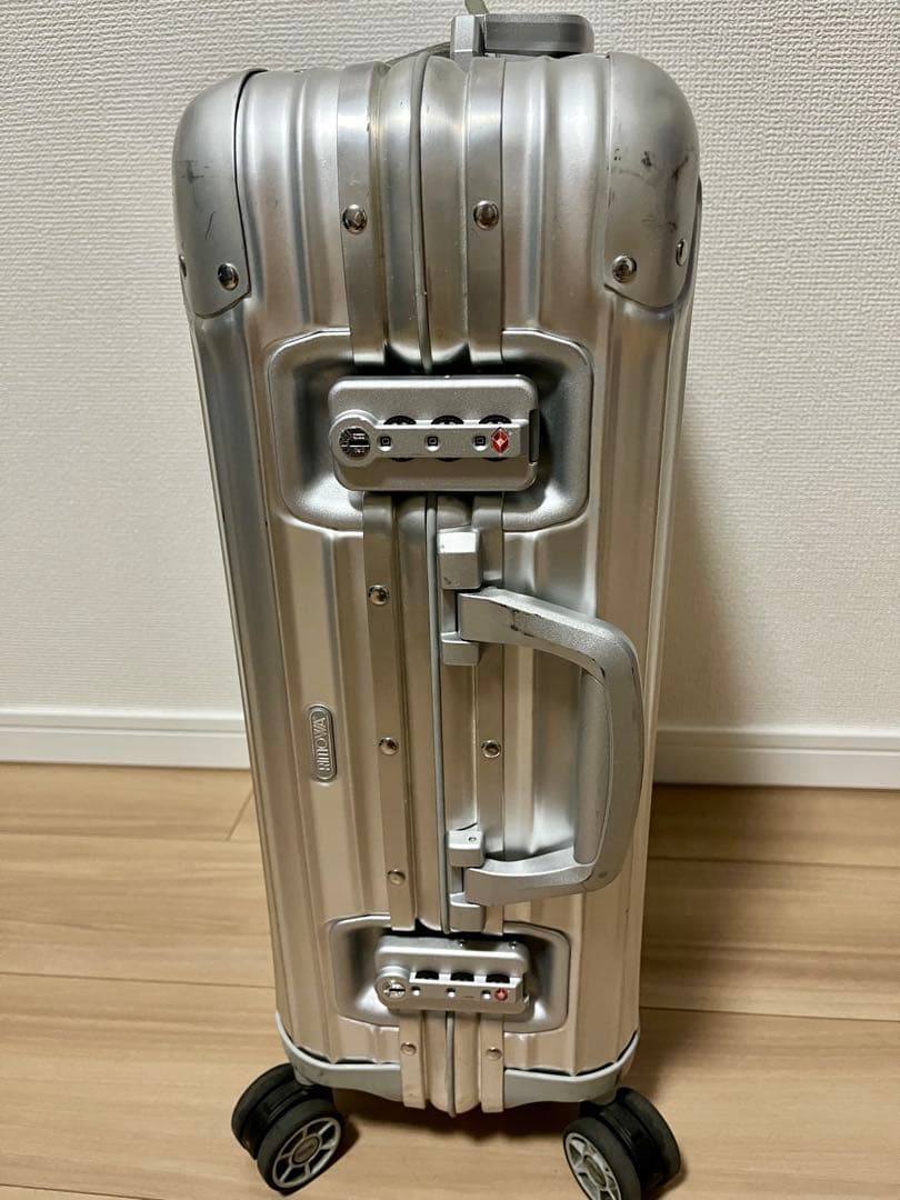 リモワ RIMOWA トパーズ キャビン マルチホイール 32L 4輪 シルバー