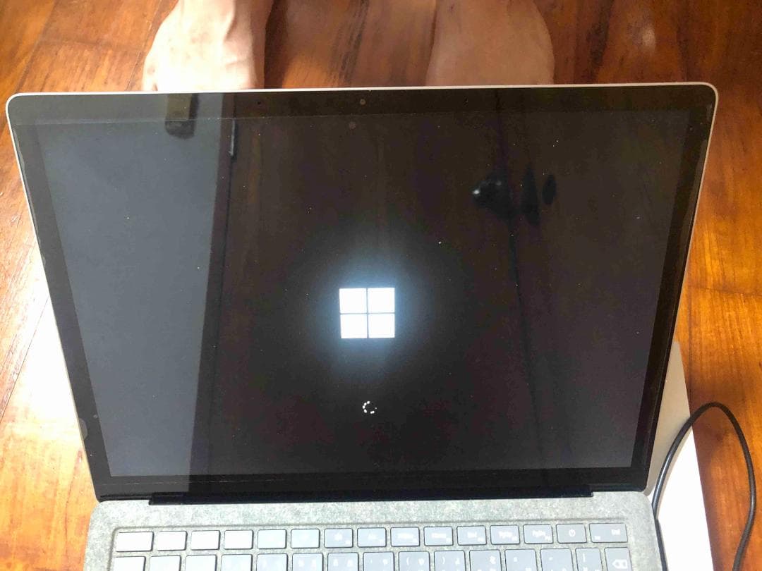 【ジャンク品】Microsoft Surface Laptop シルバー 本体