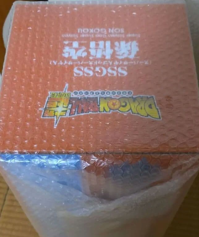 ドラゴンボールフィギュア　ギガンティックシリーズ　 超サイヤ人ゴッドSS孫悟空