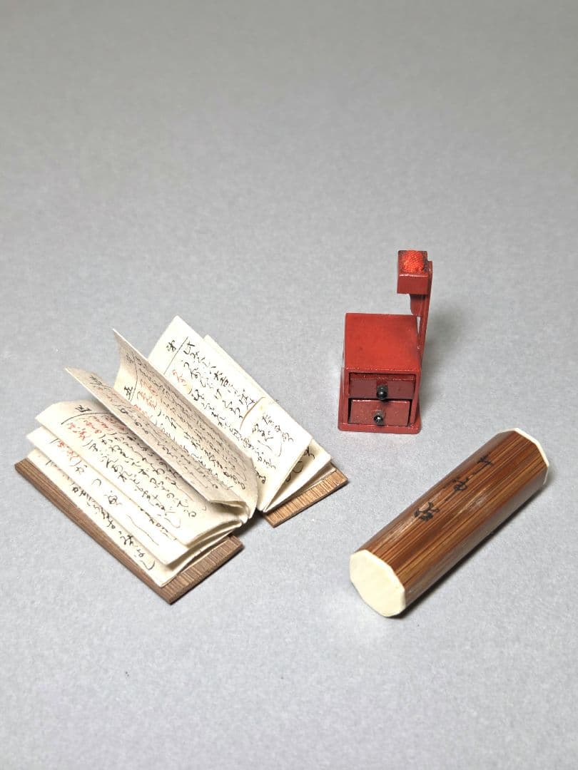 古い小さな小さな雛道具　江戸細工　招き猫他いろいろ　郷土玩具