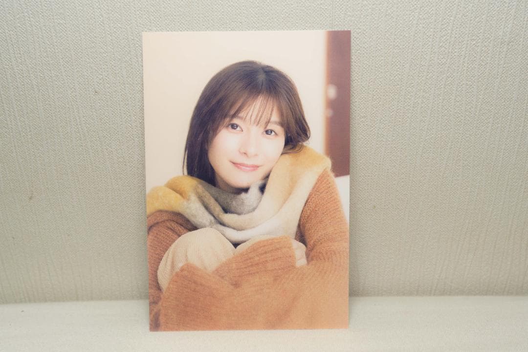 【直筆サイン入り】芳根京子　カレンダー　2026 アクスタ付