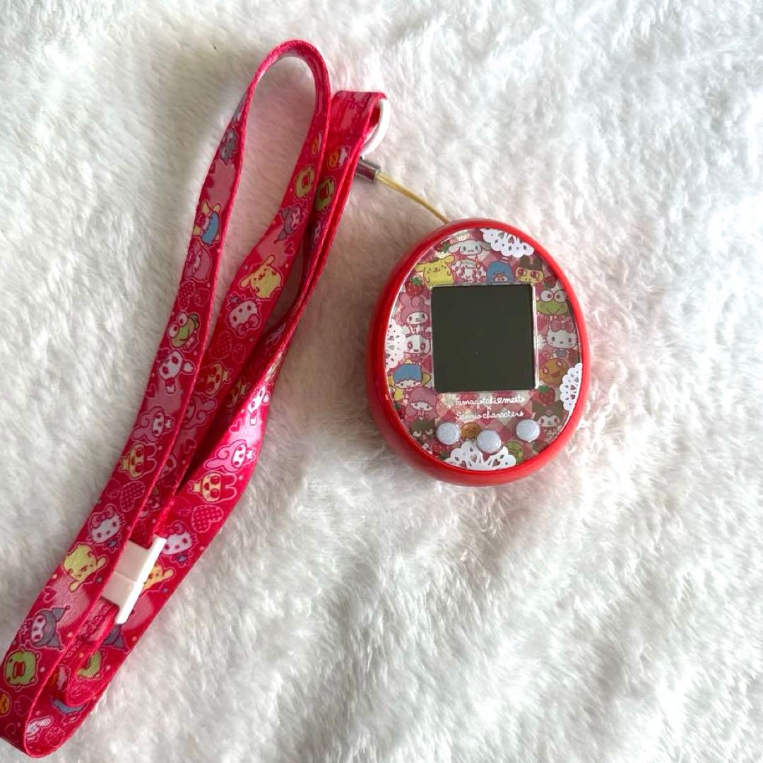 【美品】たまごっち みーつ サンリオキャラクターズDXセット　赤　希少　レア