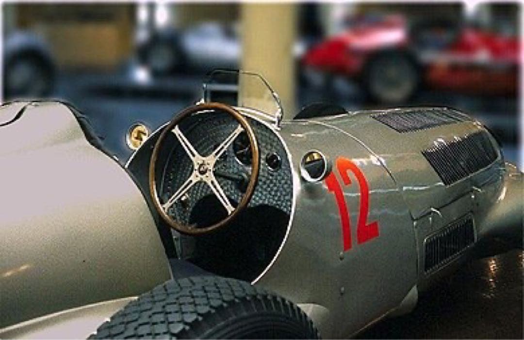 価格変更1/18 CMCメルセデス・ベンツ W125 1937年 未展示品