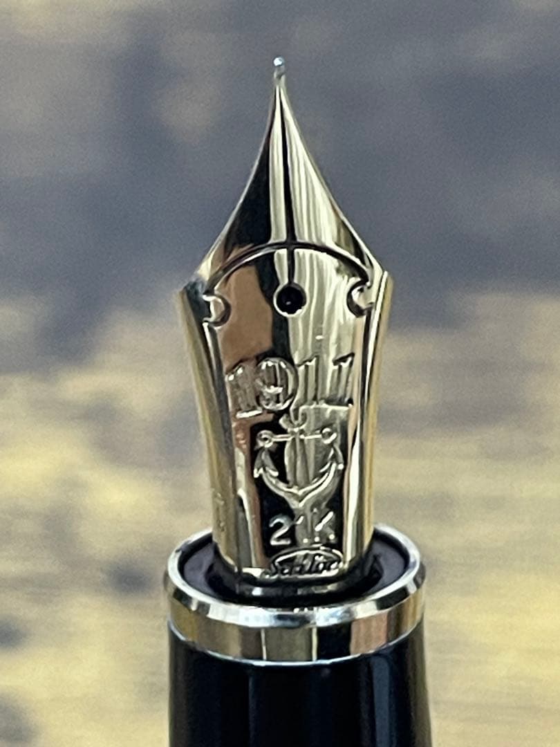 旧型ニブ　ホワイトゴールド　F プロフィット 21 セーラー　万年筆 21k