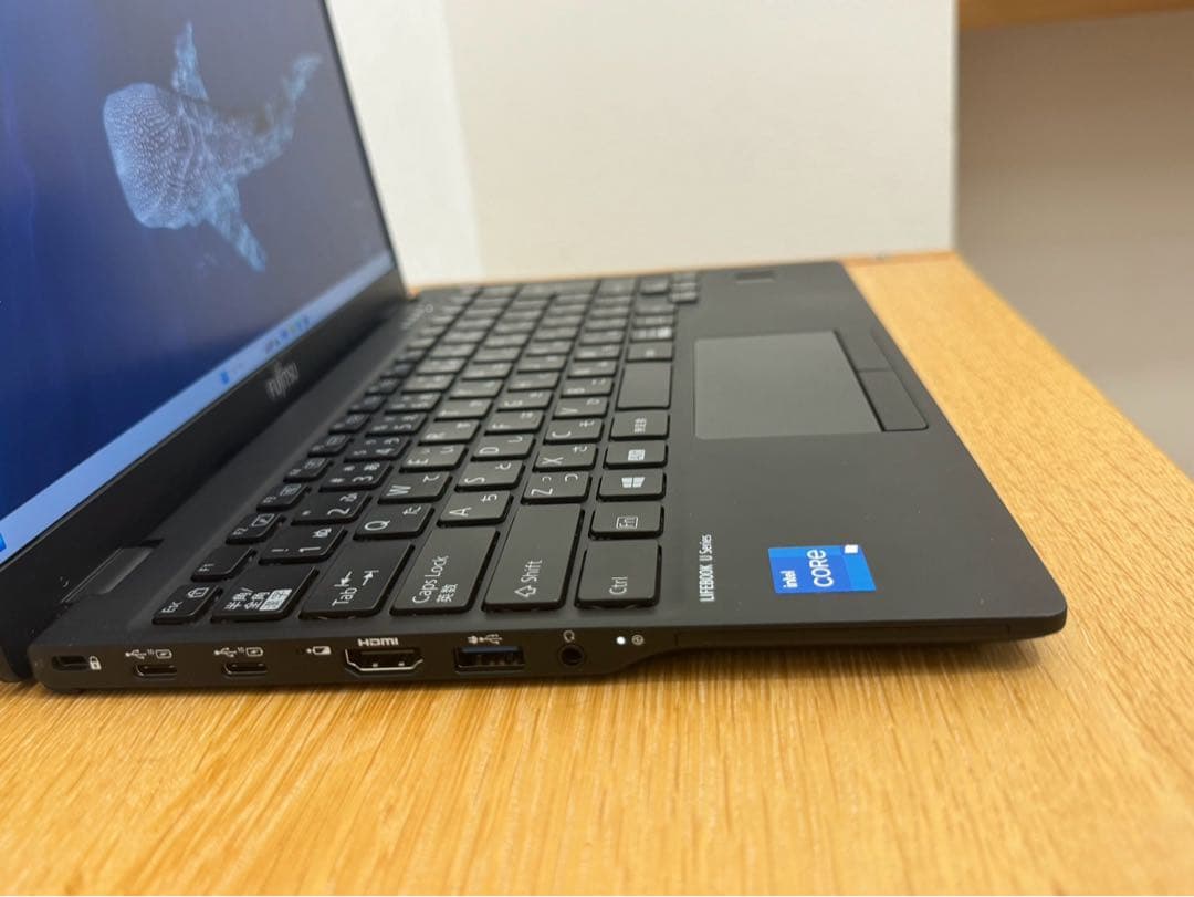 Fujitsu LIFEBOOK インテル11世代CPU Core i7/8GB