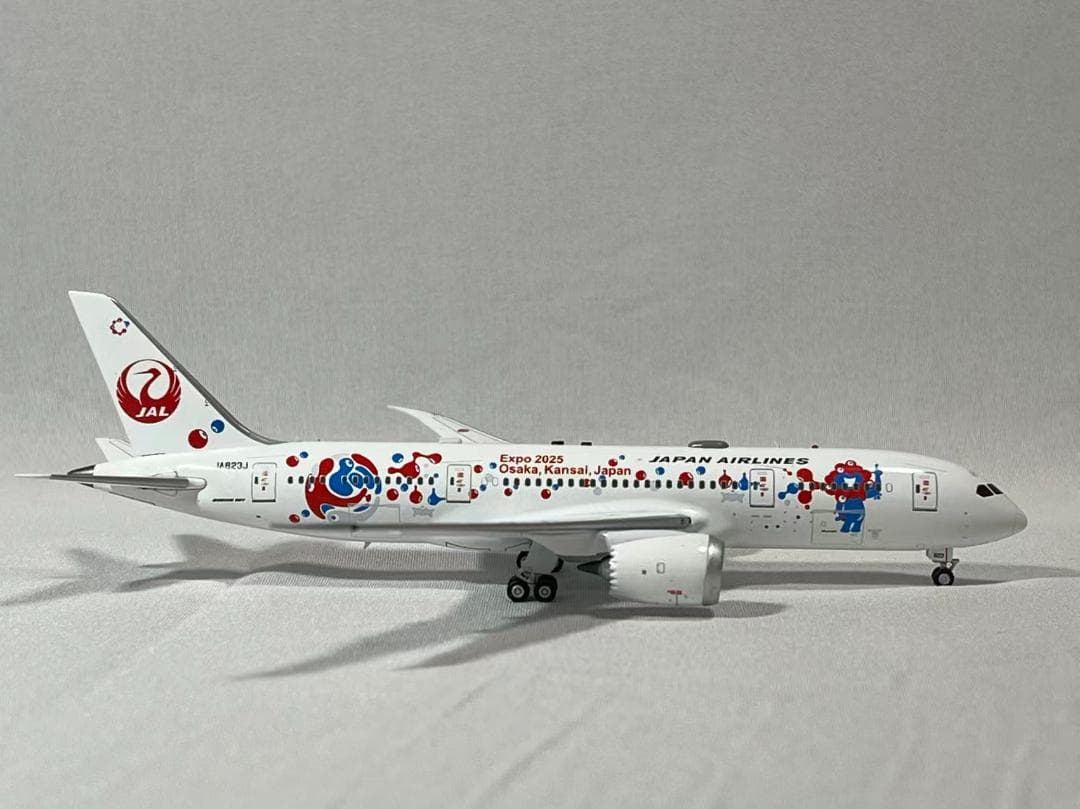 日本航空 JAL 1:400 Aviation B787-8 JA823J