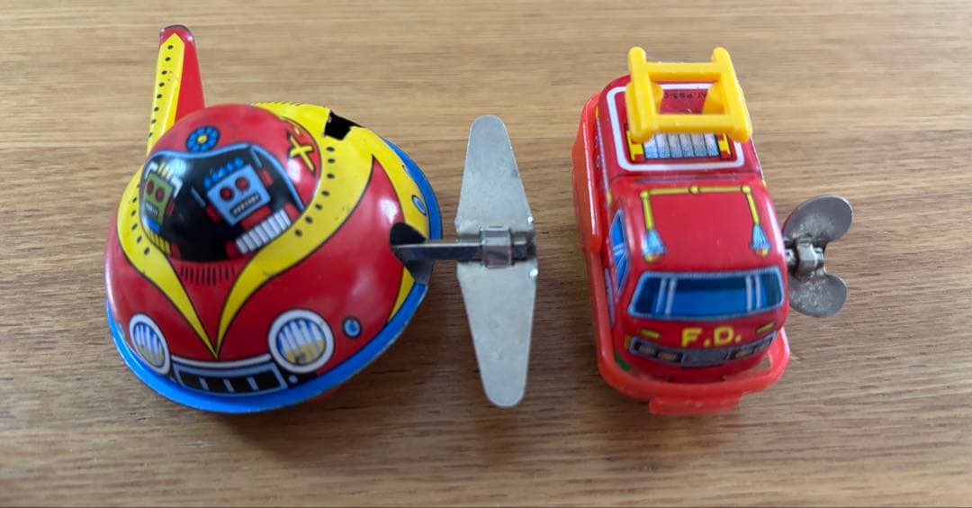 【匿名配送込】ブリキのおもちゃ　2個