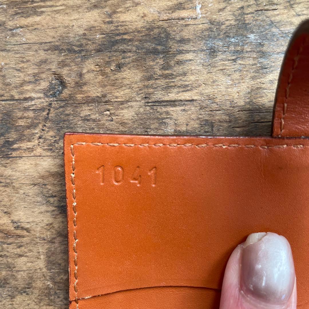 ★美品★フェリージ　ウォレット　コロコロ　1041