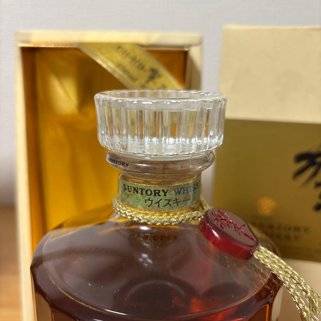サントリーウイスキー響　ゴールドラベル　750ml ギフト限定品　箱付き　未開封