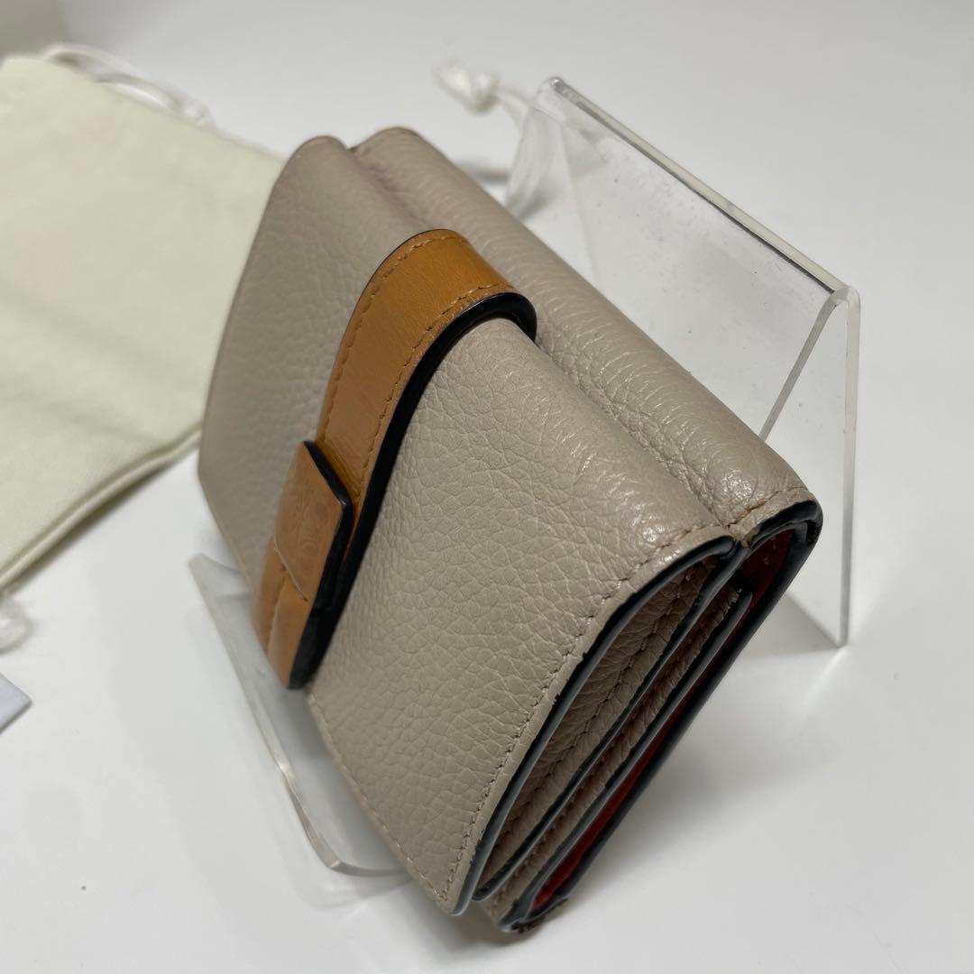 K*❌様 LOEWE ベージュ 三つ折り財布