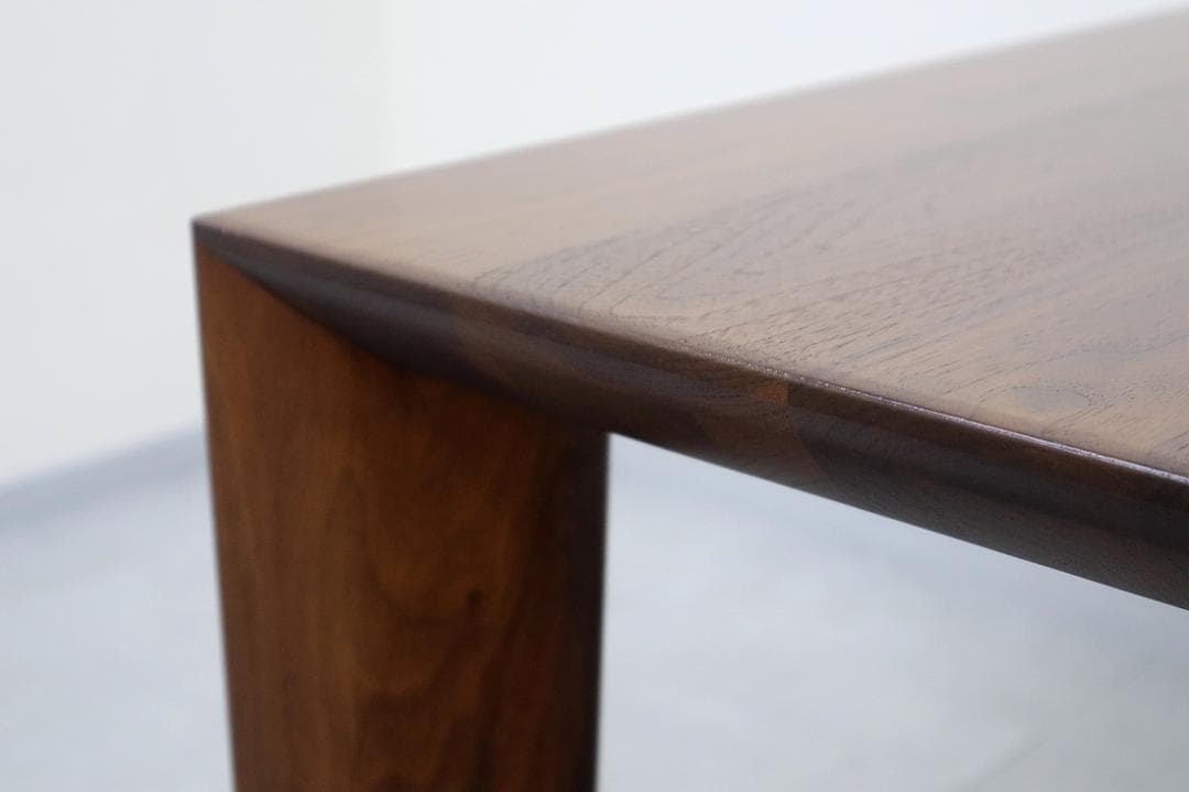 美品 カリモク家具 ダイニングテーブル DU4205 ウォールナット 無垢材