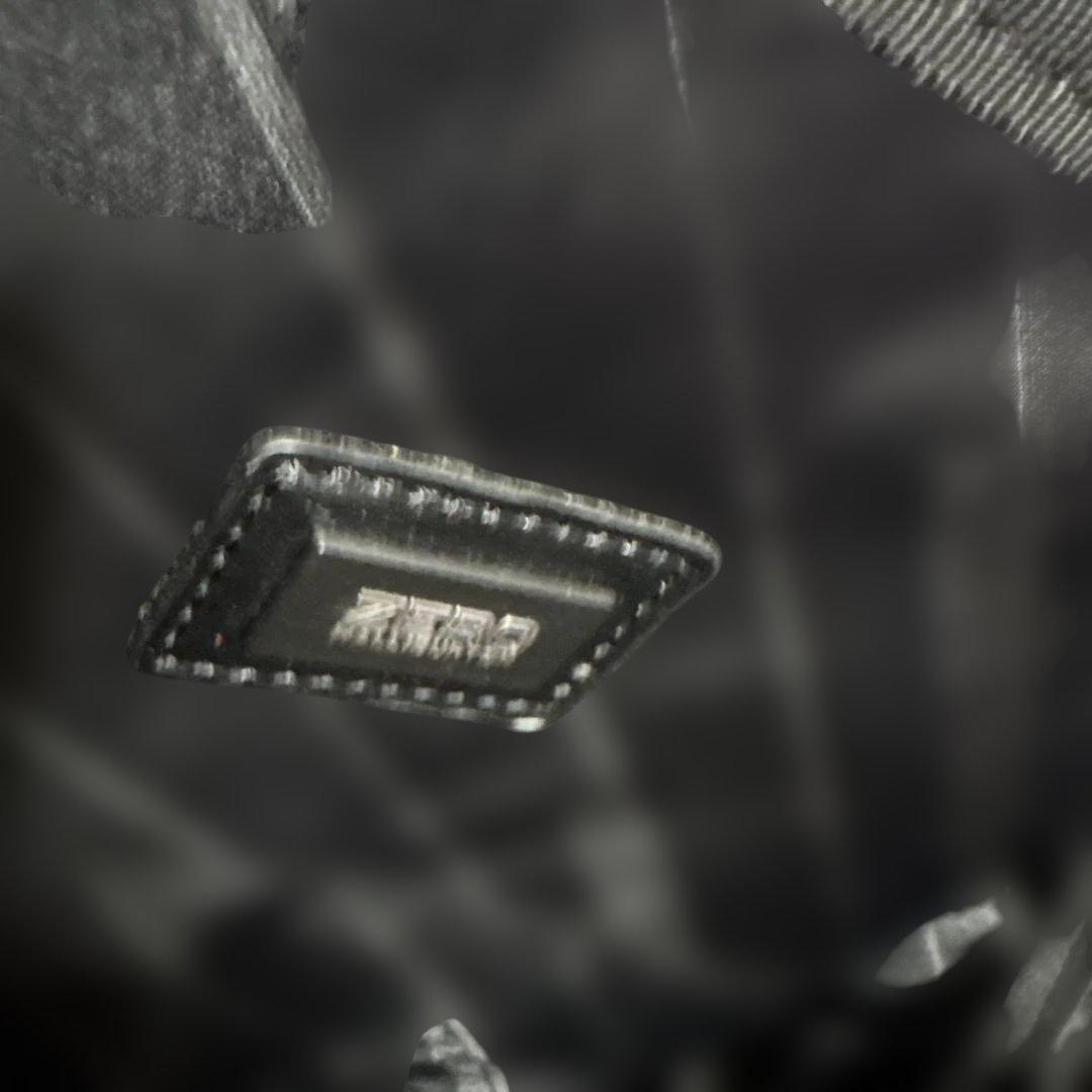 専用品　無骨でかっこいい！ゼロハリバートン　アルミキャリーケース 28リットル