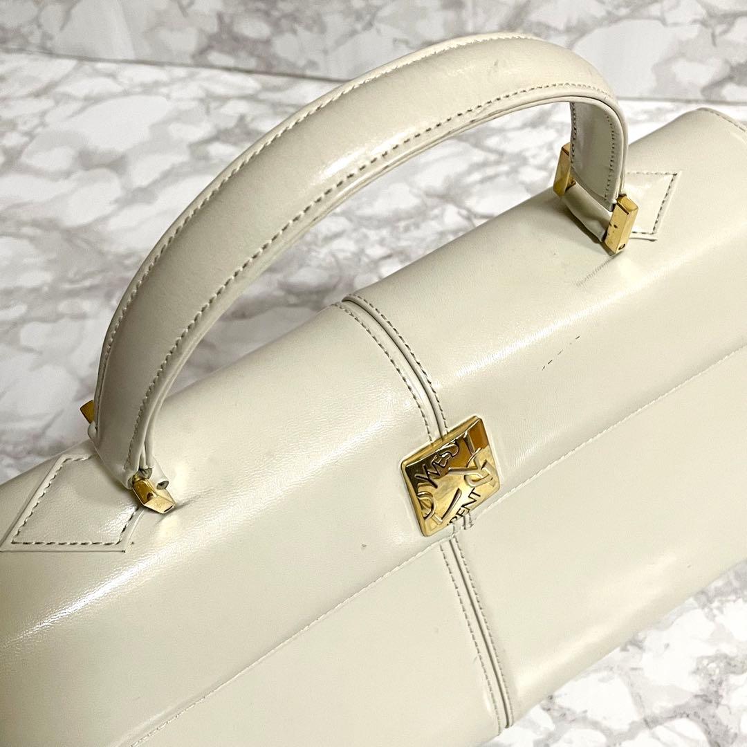 イヴサンローラン ハンドバッグ レディース レザー 革 皮 白 ホワイト