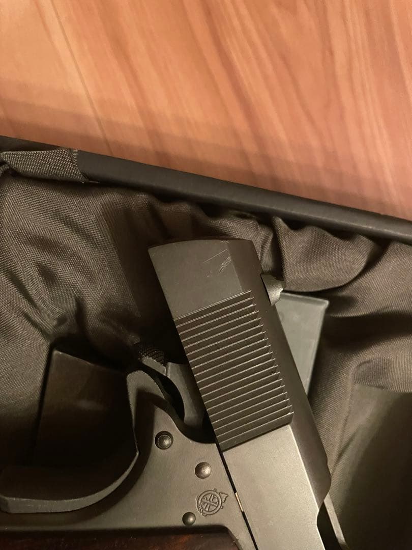 コルト・ガバメント 木製グリップ