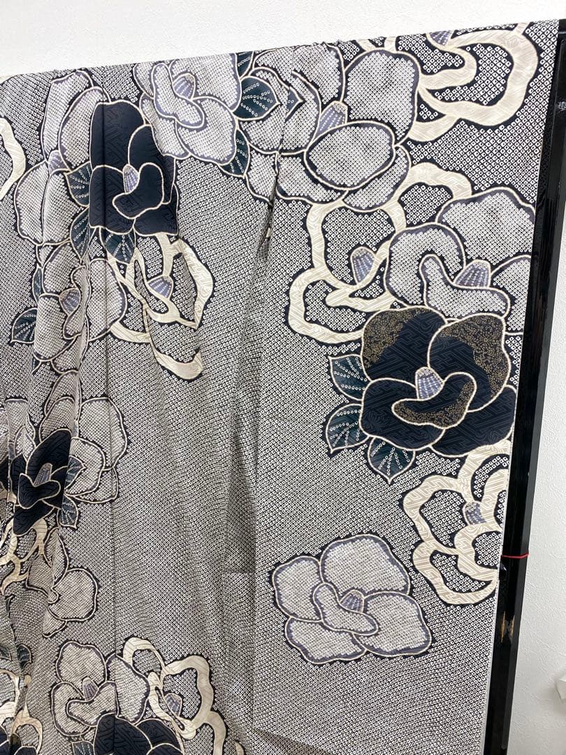 コラボ振袖 葵衣×V サンク 仮絵羽 正絹 金駒 金彩 未仕立て品 八掛付