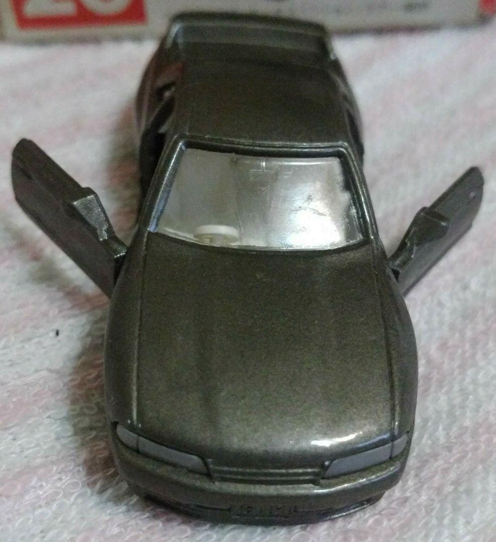トミカプレミアム20　R32スカイラインGT-R　ミニカー　中古　絶版