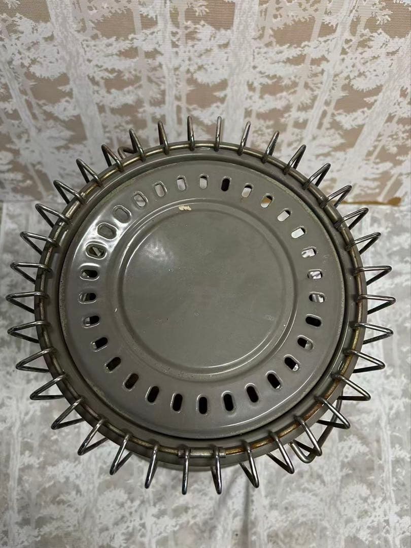 円筒形ストーブ グレー 金属ガード付き