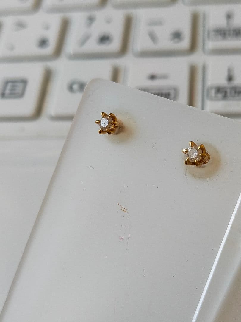 福*ん様 ゴールドスタッドピアス 天然ダイヤモンドK18　ジュエリーツツミ