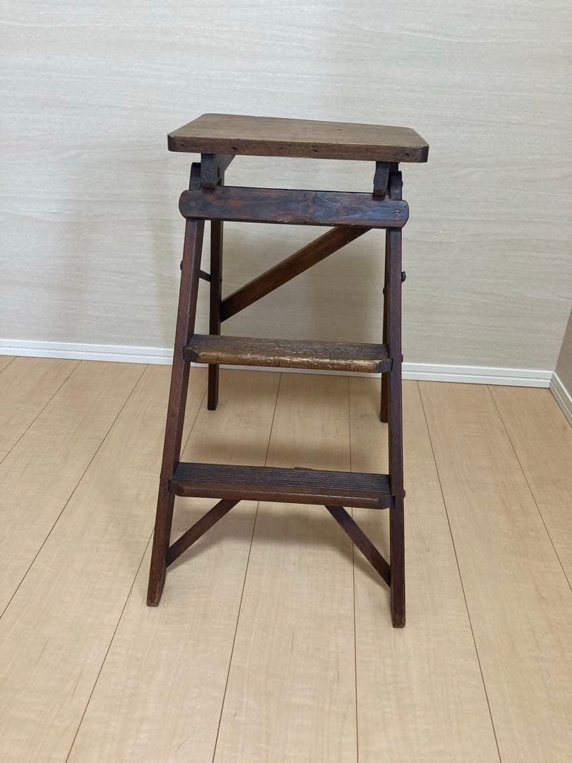 う*ぎ様 【アンティーク】木製折りたたみ式ステップスツール