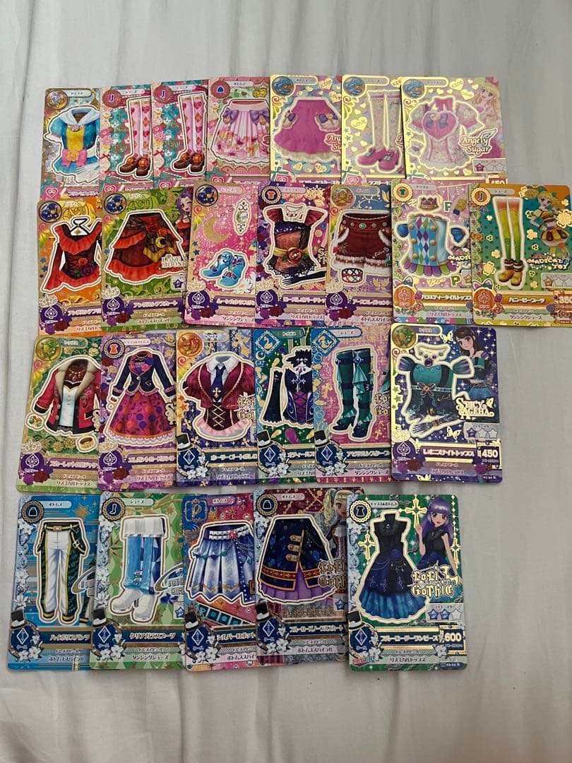 アイカツカード まとめ売り約270枚プレミアム19枚 枚大量 初期 学生証