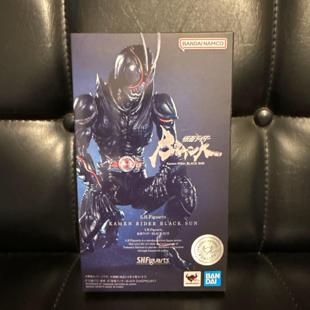 新品・未使用　バンダイ　SHフィギュアーツ　仮面ライダー　BLACK　SUN