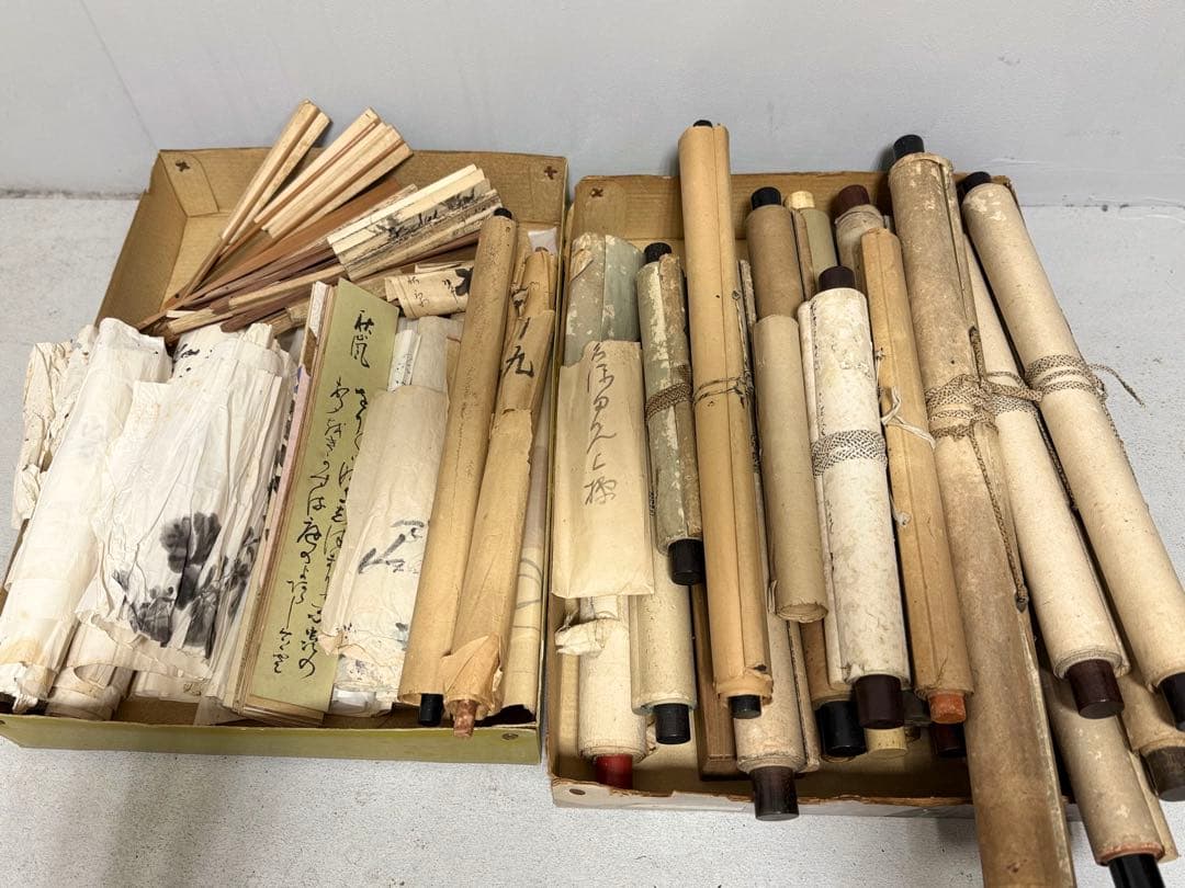 W 和歌山県 画家作品 掛軸 扇子 めくり短冊等まとめて（掛軸20本）