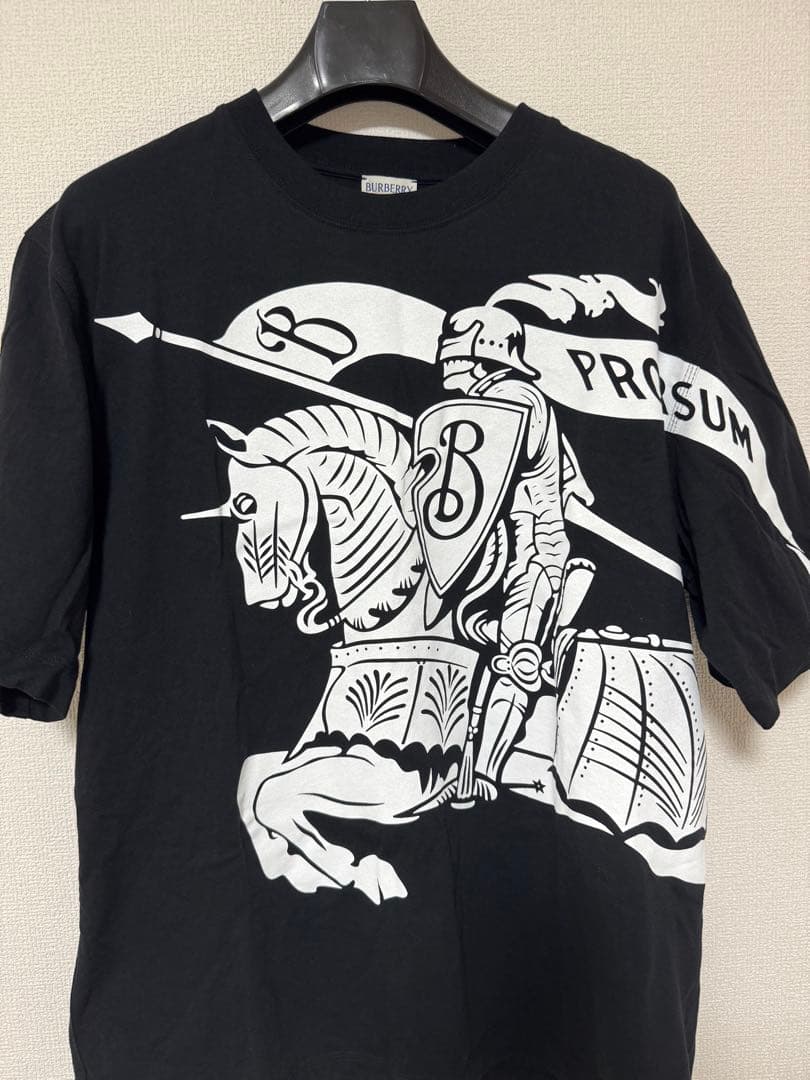 BURBERRY 騎士グラフィック Tシャツ ブラック