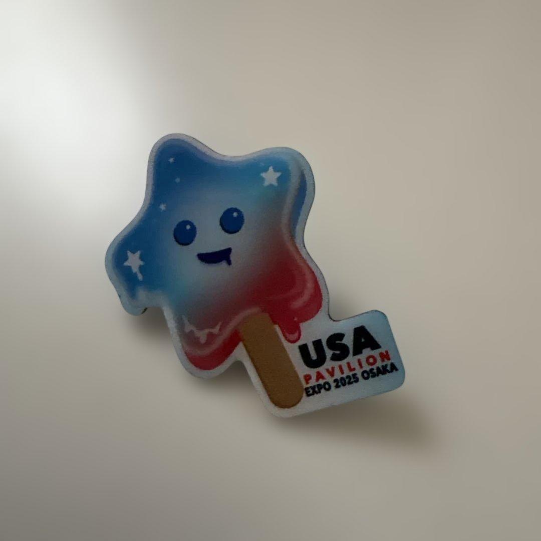 c*a様 大阪万博アメリカ館ピンバッチ