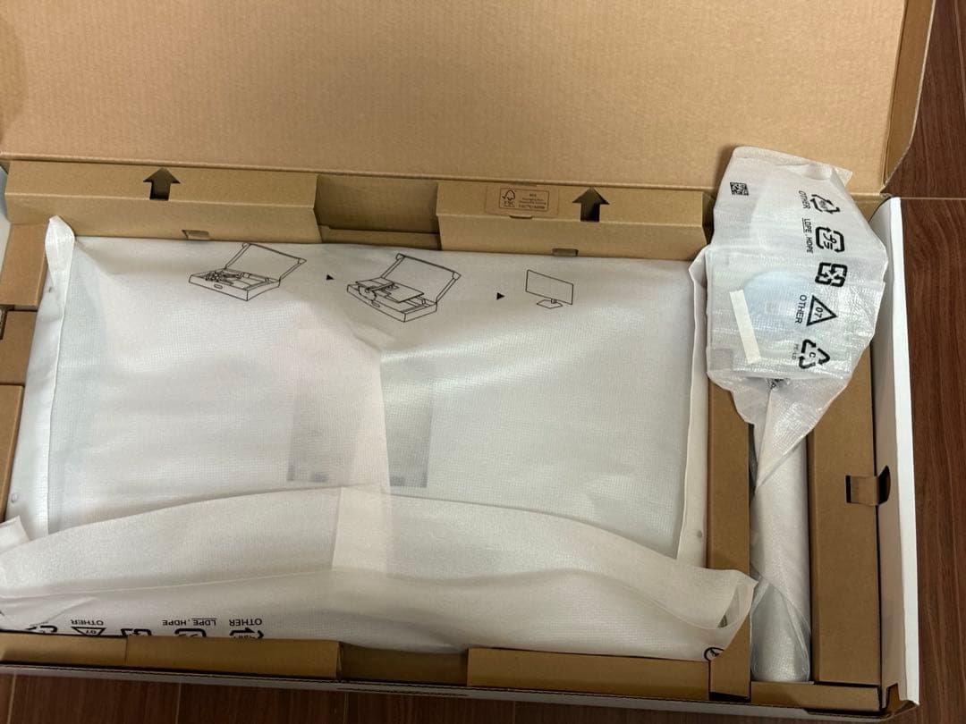 デル　DELL S2722QC