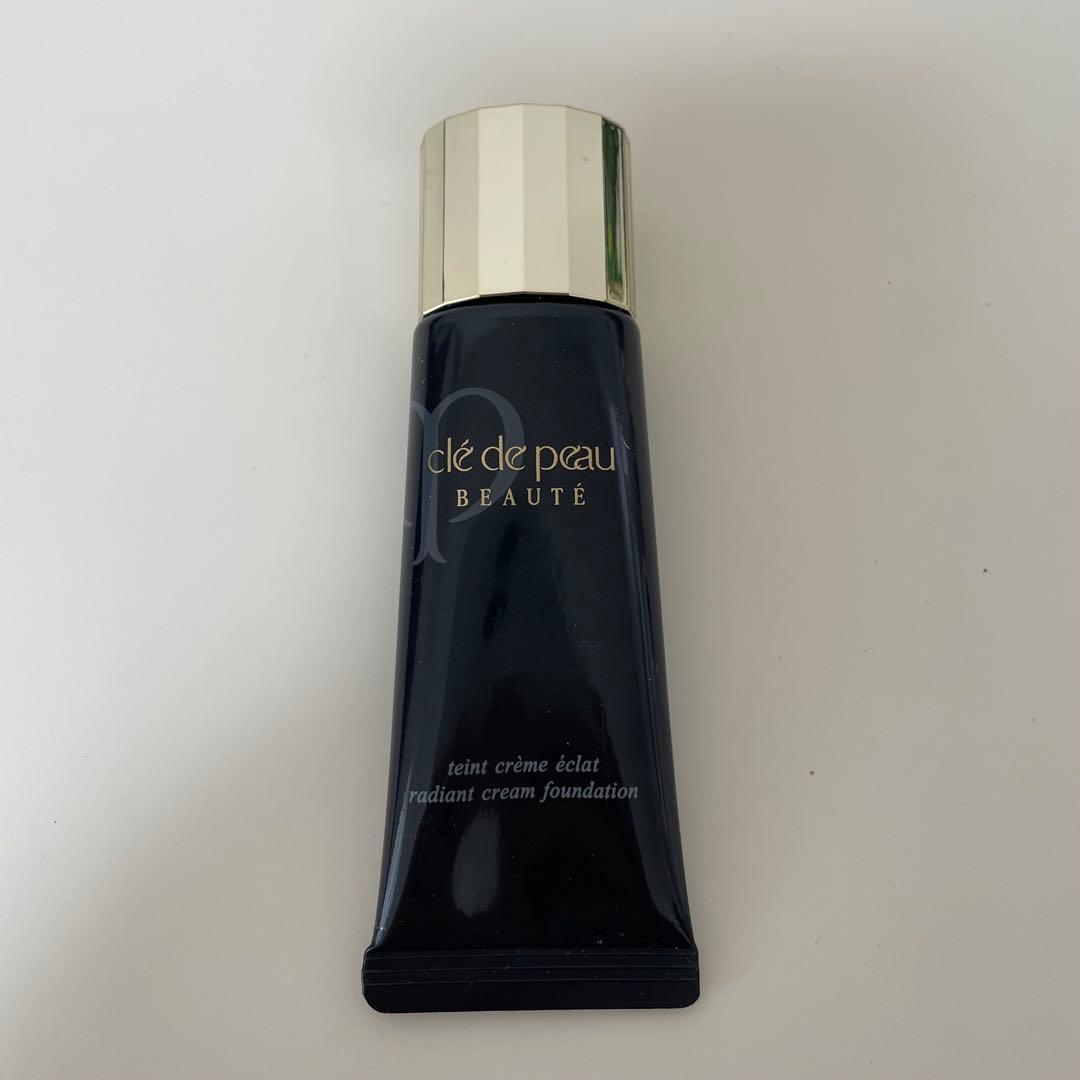 クレ・ド・ポーボーテ タンクレームエクラｎ オークル00 オールシーズン