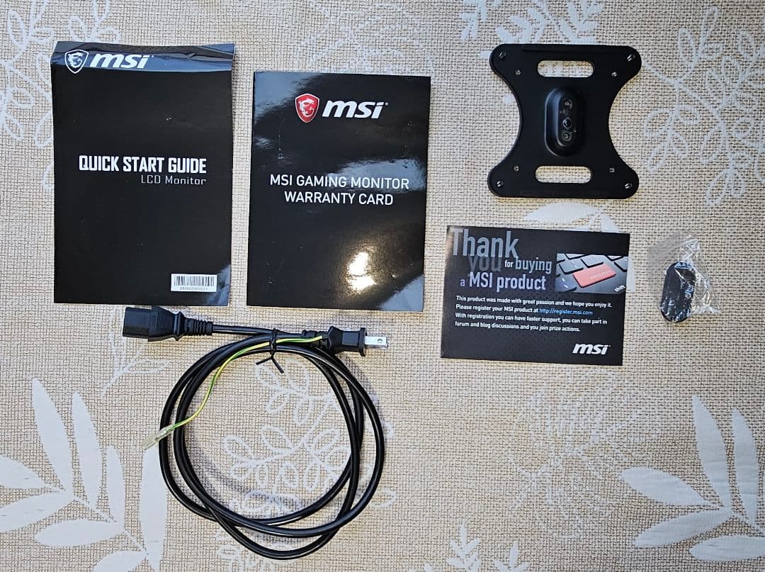 MSI MAG341CQ VESAマウント付