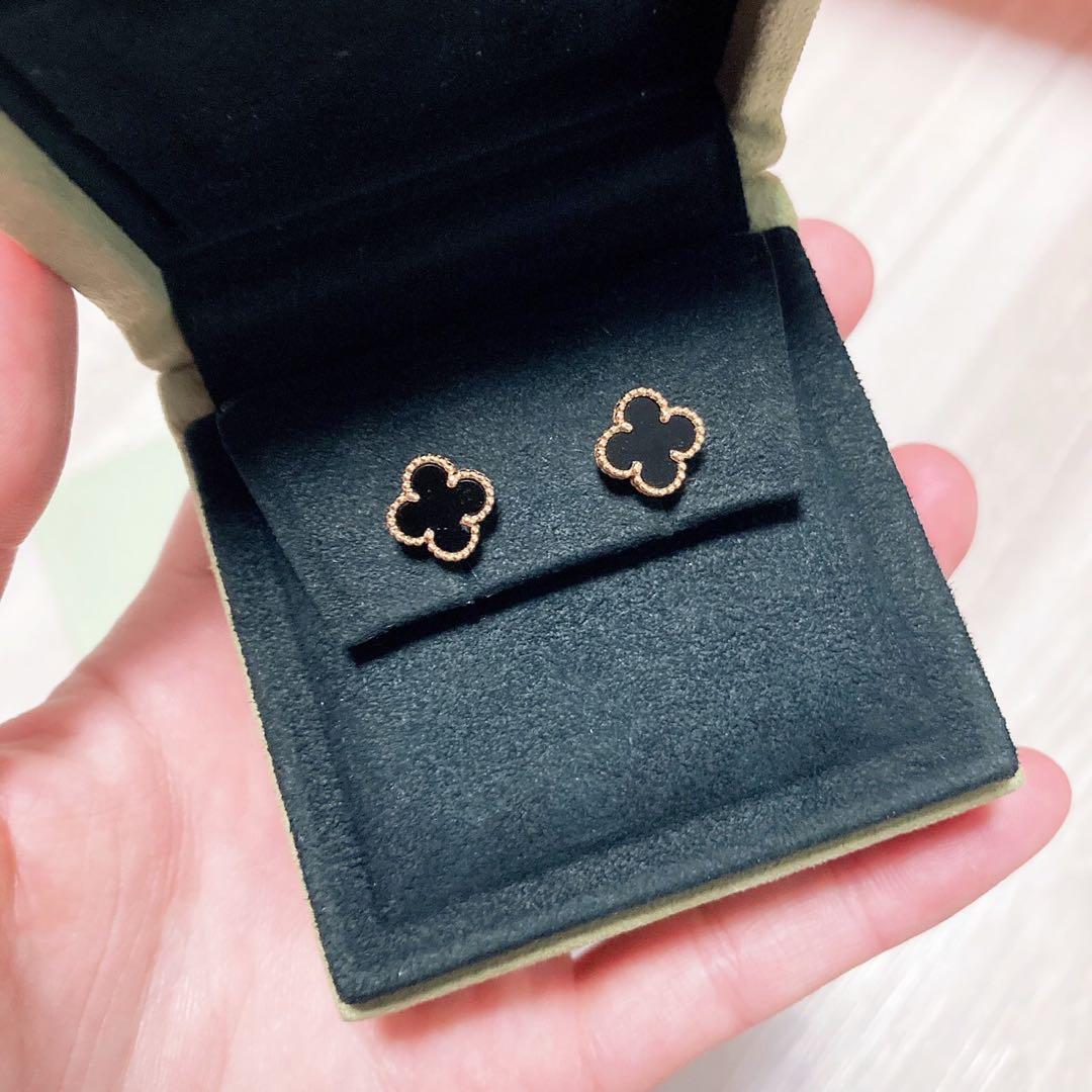 Van Cleef & Arpels スウィートアルハンブラ オニキス ピアス