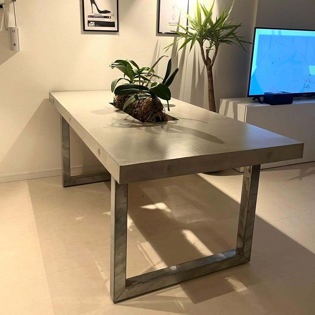 引越特別価格【特注品】モルタル天板　ダイニングテーブル