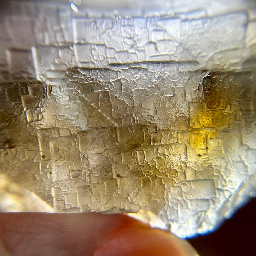 美品 フローライト ライトブルー 372.4ct 幾何学模様 蛍石 原石 鑑賞石