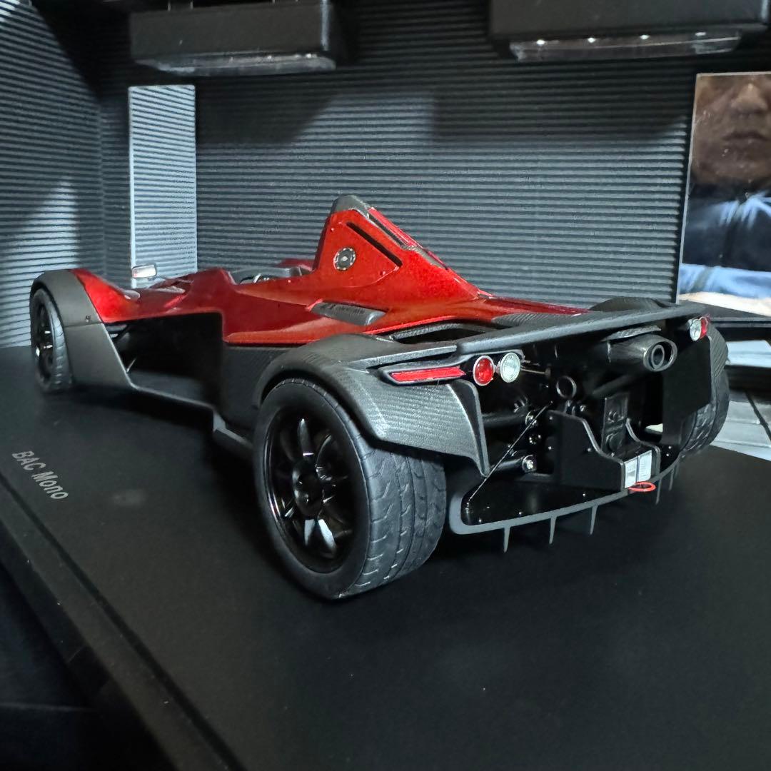 未展示品 オートアート 1/18 BAC Mono メタリックレッド