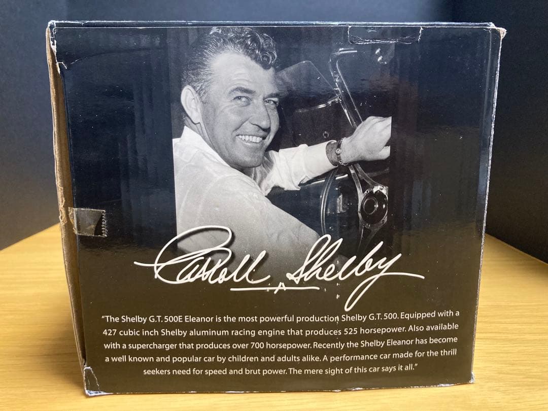 シェルビーGT500エレノア 1/18 と シェルビーGT-500 1/24