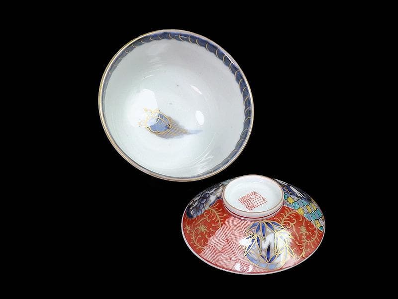 古伊万里　紗綾形紋に金唐草　丸紋に松竹梅の図　大振蓋茶碗　E807AS-CNy