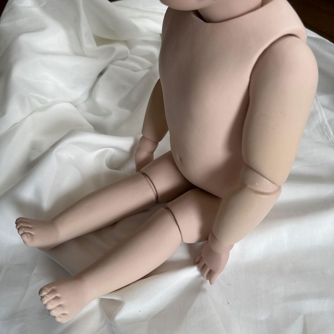 ビスクドール　ウィッグ付き　ドレス一式は付きません着用例