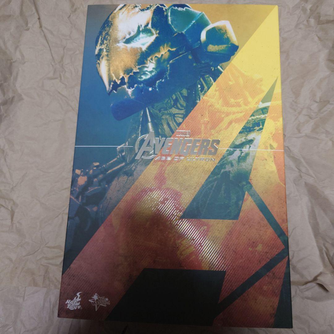 ホットトイズ　ウルトロン　アベンジャーズ　エイジ・オブ・ウルトロン　フィギュア