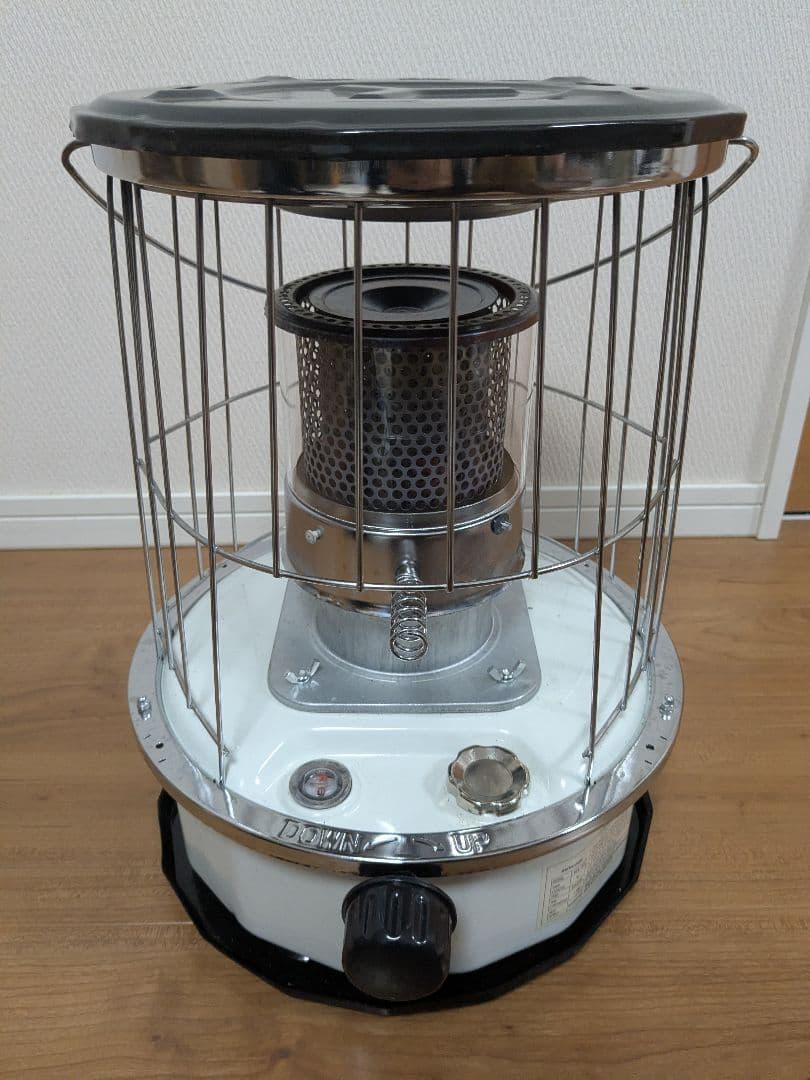 アルパカ風ストーブ　石油ストーブ　キャンプ、アウトドアに