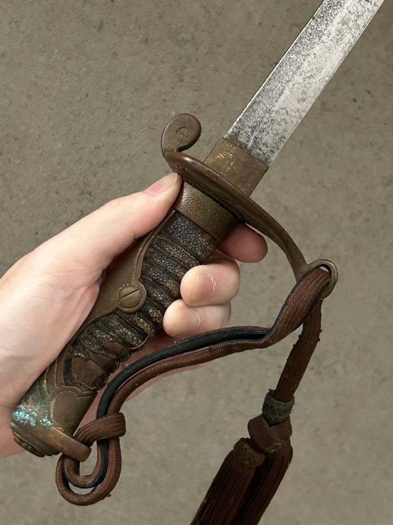 指揮刀　サーベル　刀緒付き　模造刀　日本軍　鍔　軍刀　銃剣　短剣　当時物　現状品