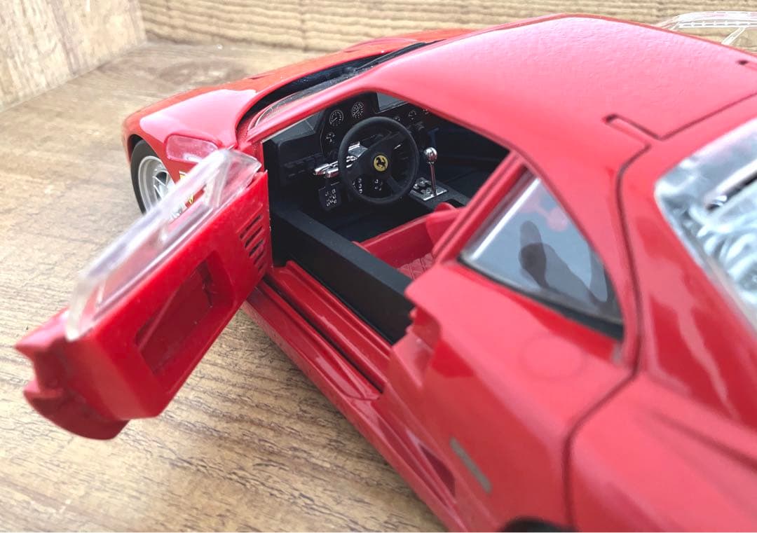 2台❗️HOT　WHEELS CLASSICS　 1:18 　FERRARI