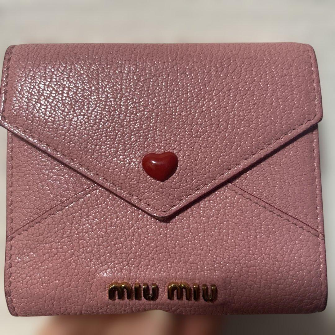 miu miu ピンク 三つ折りレター財布