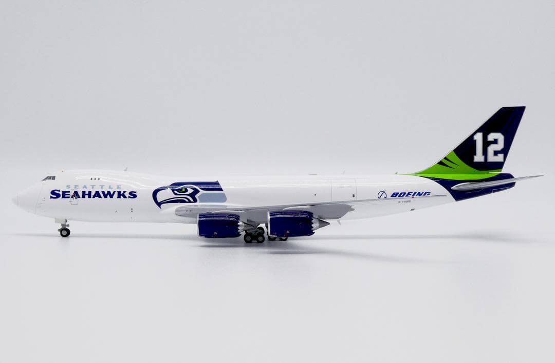 ボーイング 747-8F シアトル・シーホークス N770BA 1/400